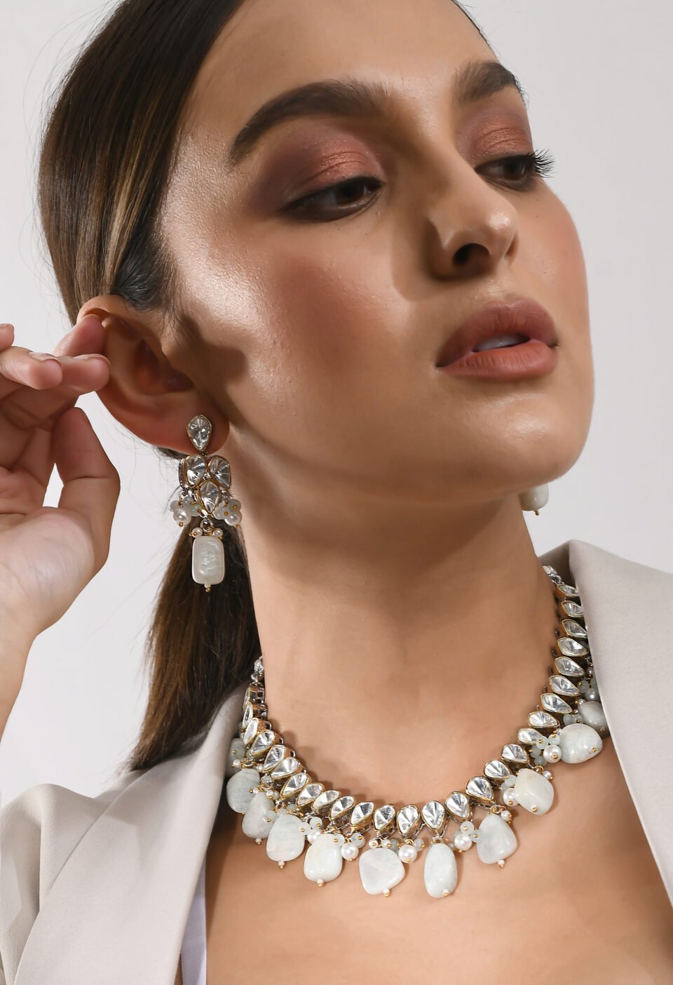White Stone & Kundan Choker Necklace Set Alternate
